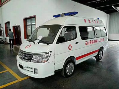 金杯海獅120救護車